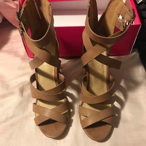 Shoedazzle strappy heels